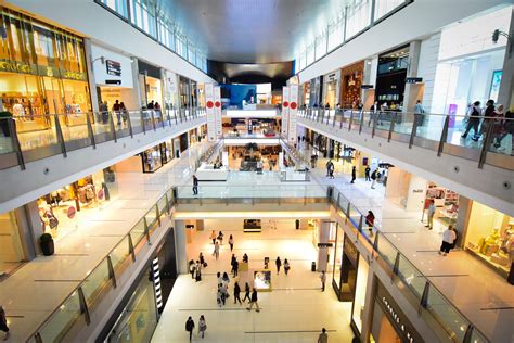 stores in dubai mall.